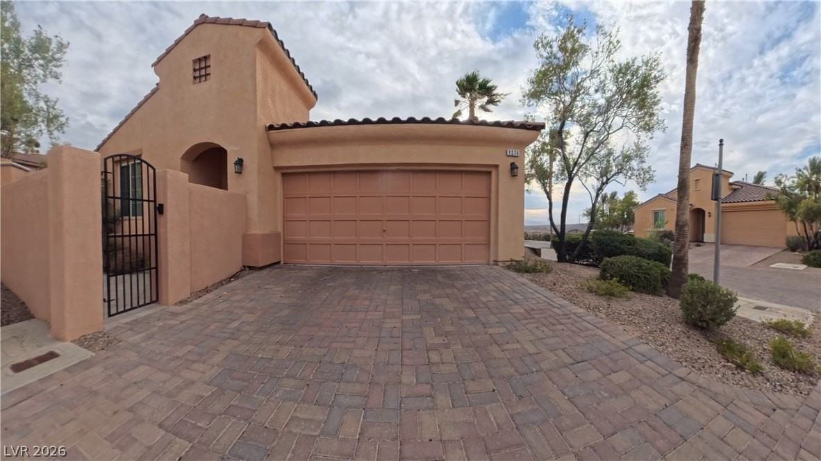 1274 Calcione Dr - Photo 3 of 35