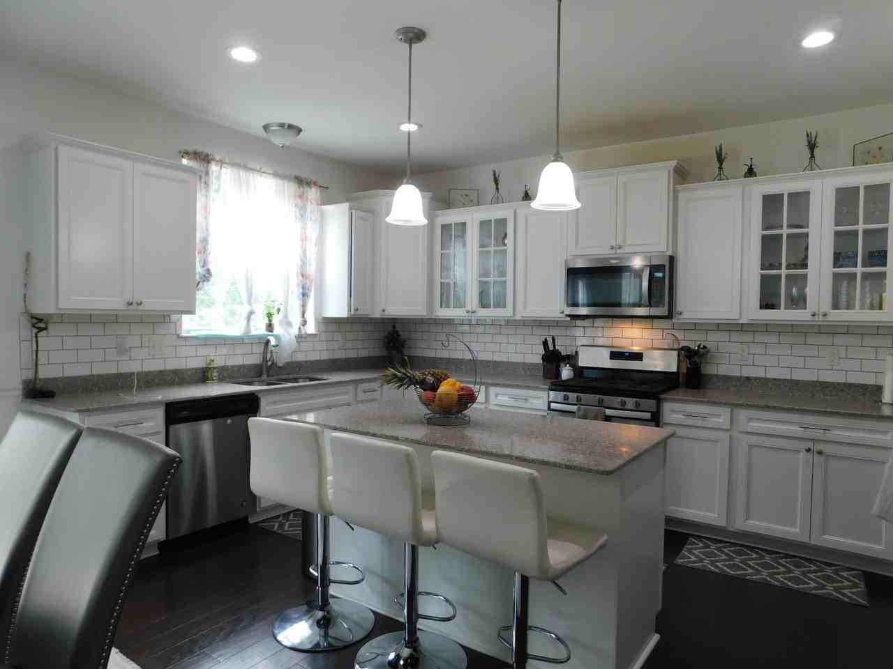 4446 Christina Dr - Photo 6 of 25