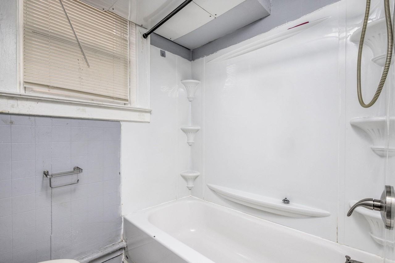 6225 Middlesex St #5 - Photo 3 of 14
