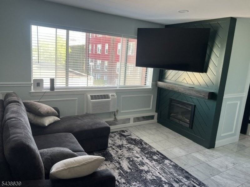159 Franklin St #20 - Photo 2 of 6