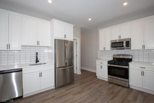 19 Northfield Ave #2R - Photo 1 of 1