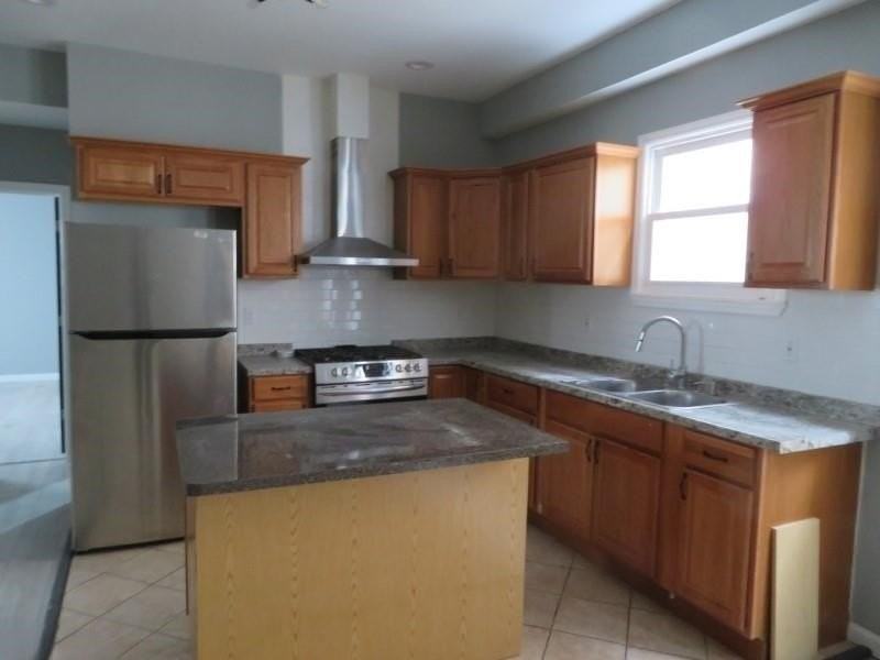 572 Nassau St #2 - Photo 6 of 14