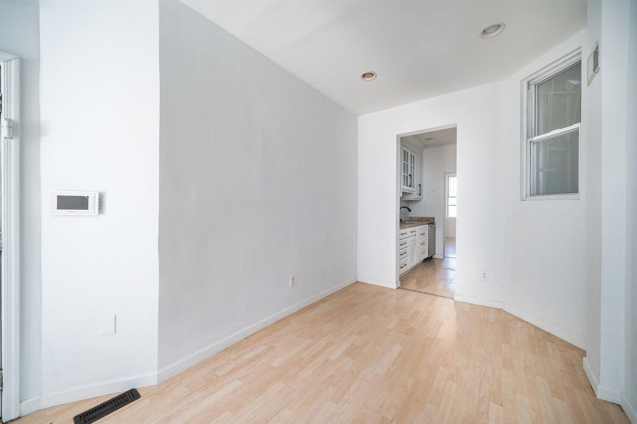 89 Booraem Ave #1L - Photo 5 of 16
