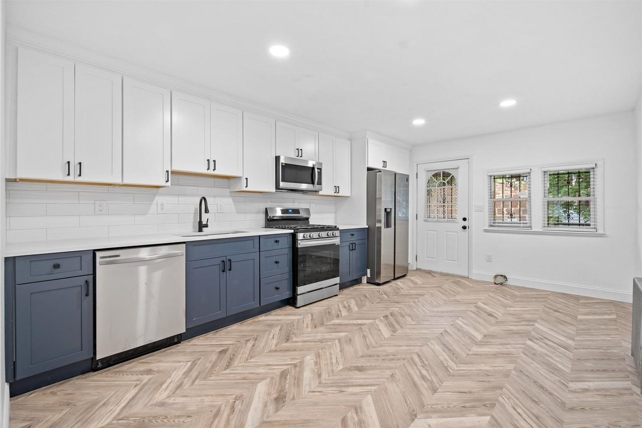 108 Stegman St - Photo 2 of 11