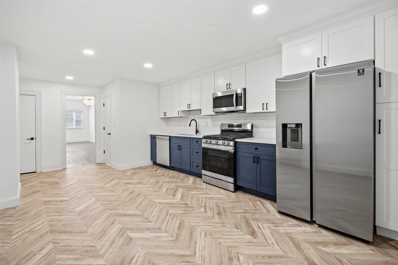 108 Stegman St - Photo 3 of 11