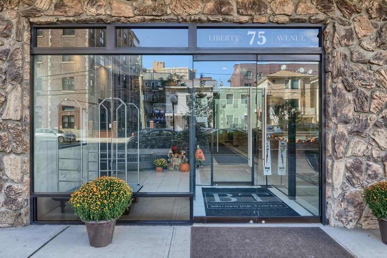 75 Liberty Ave #C32 - Photo 6 of 9