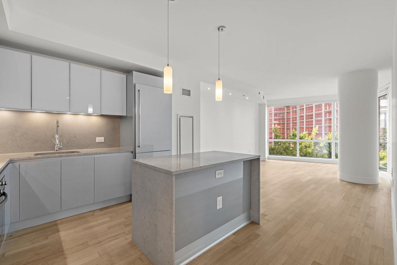 77 Hudson St #1409 - Photo 4 of 26