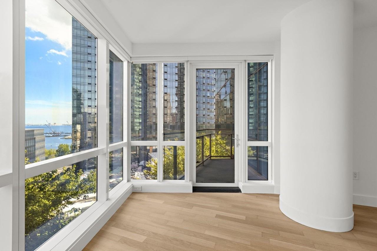 77 Hudson St #1409 - Photo 6 of 26