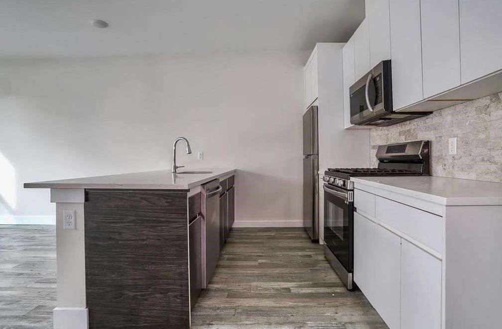 140 Avenue B #204 - Photo 6 of 24