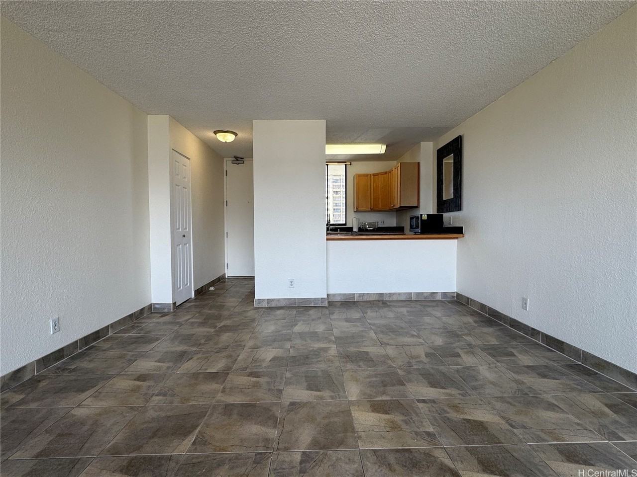 2121 Ala Wai Blvd #1905 - Photo 4 of 14