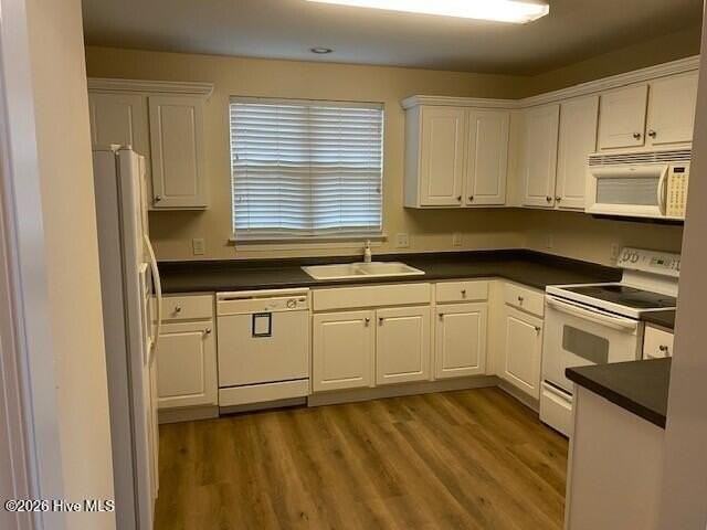 5006 Glen Cove Dr - Photo 5 of 21