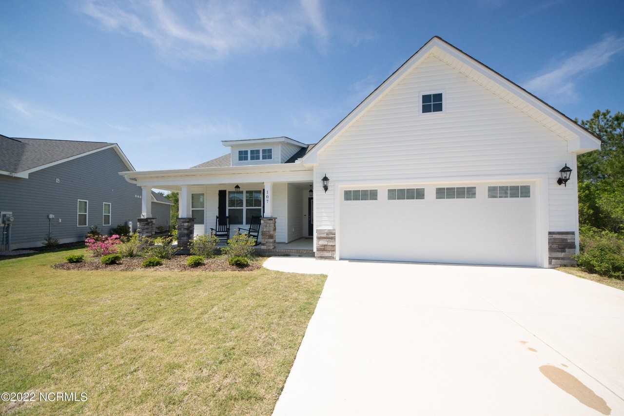 107 Prescott Cir - Photo 3 of 28