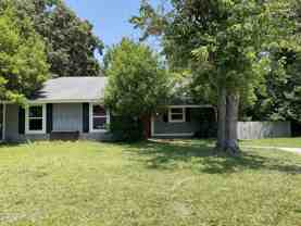 303 S Willow Ln - Photo 1 of 1