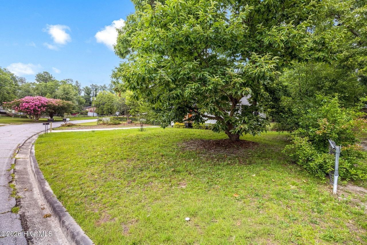 2824 Gordy Rd - Photo 3 of 27