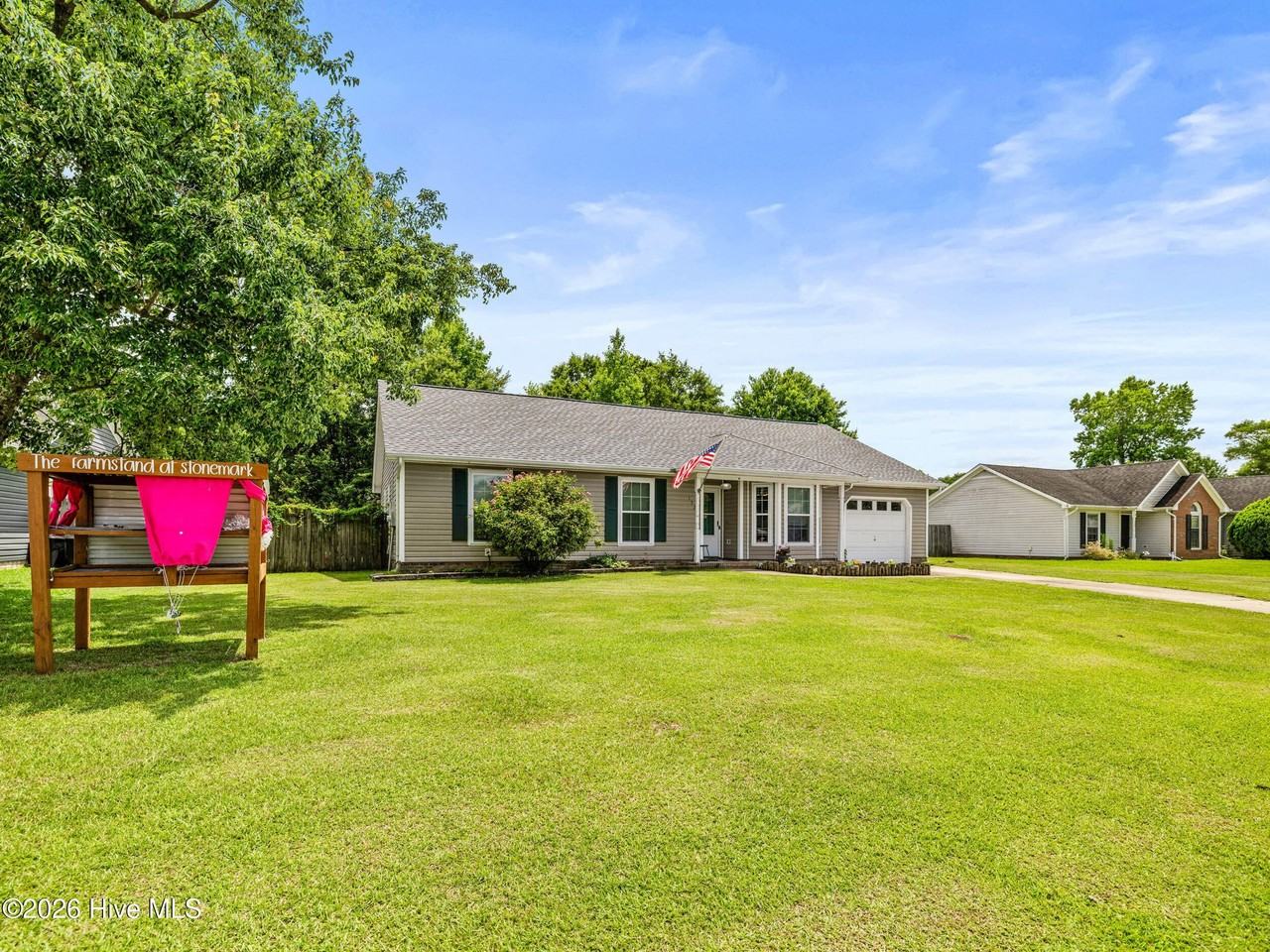 132 Stonemark Ct - Photo 5 of 41