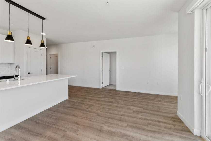 5945 6th Ave - Photo 7 of 10
