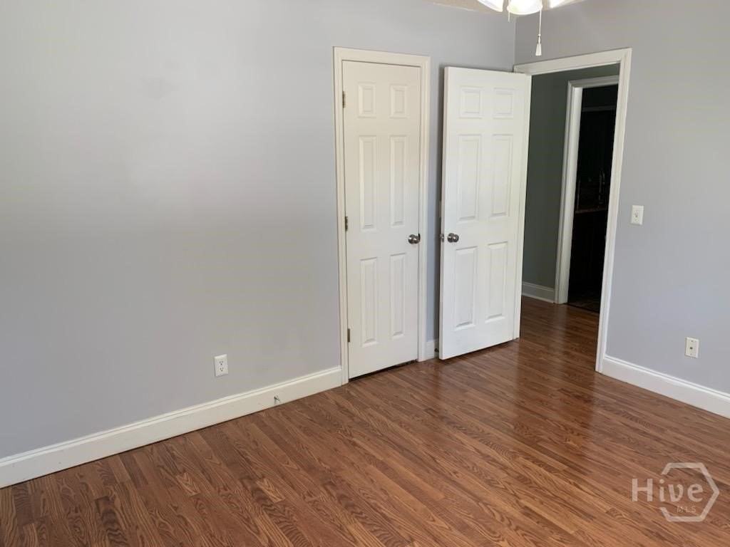 7308 Mayer Ave - Photo 4 of 17