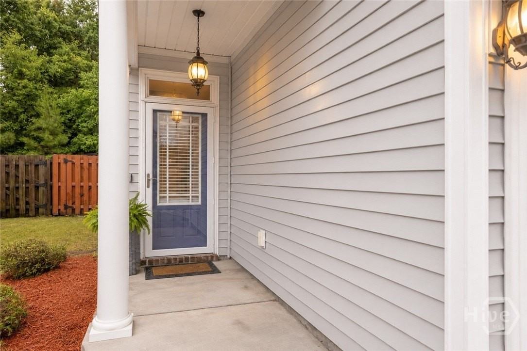 146 Chapel Lk S - Photo 2 of 32