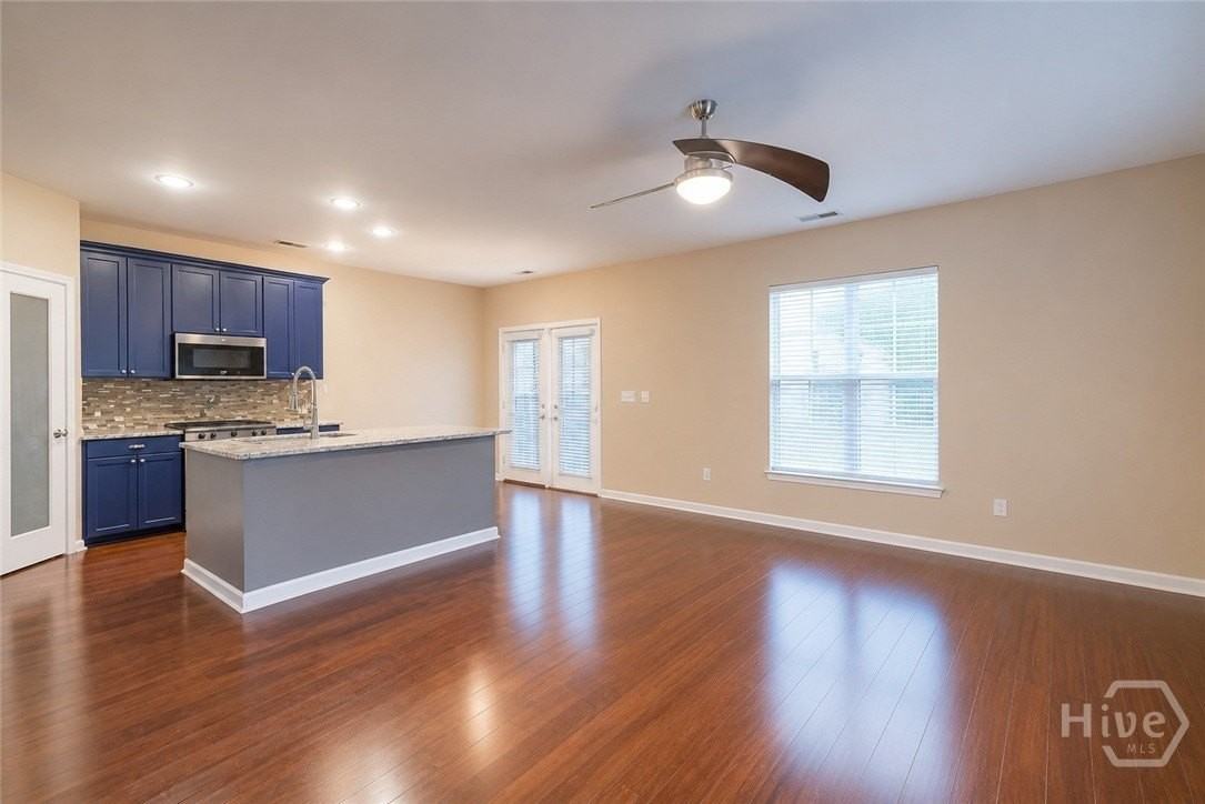 146 Chapel Lk S - Photo 3 of 32