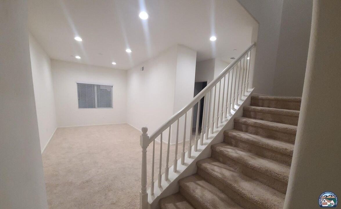 655 Las Dunas St - Photo 7 of 17