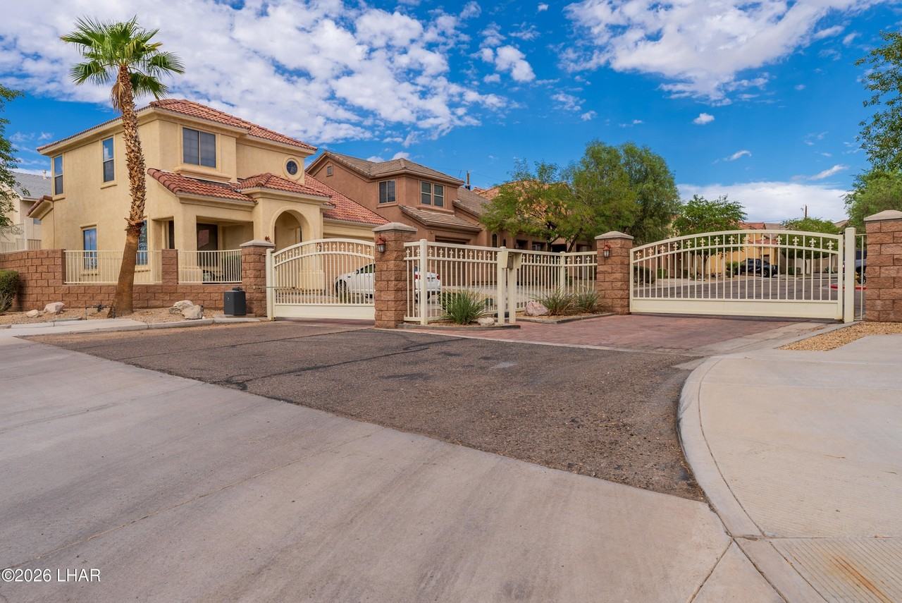 2041 Richey Cir