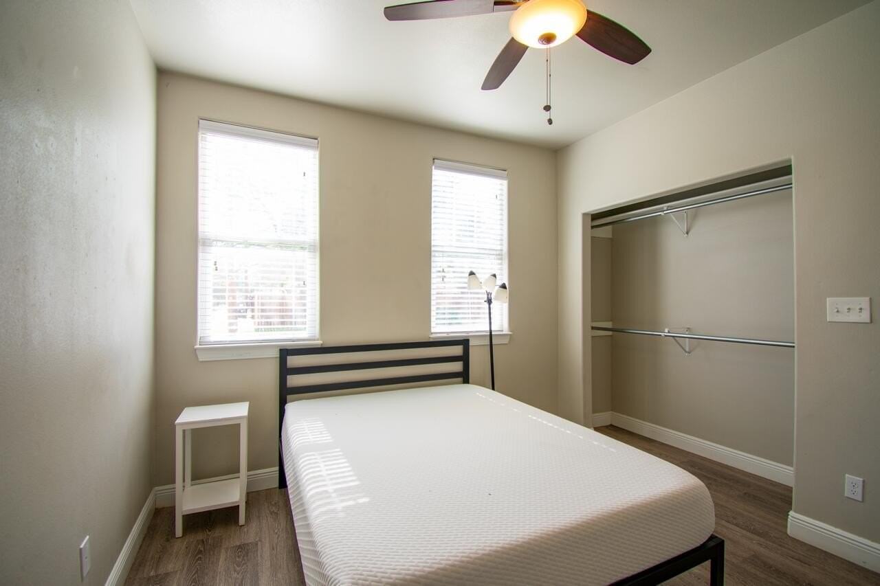 1508 Avenue W - Photo 3 of 17