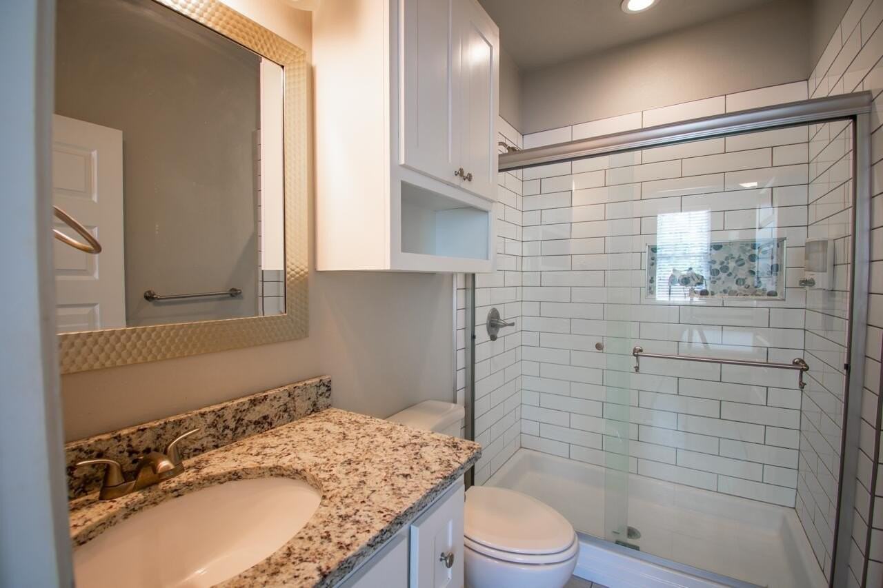 1508 Avenue W - Photo 4 of 17
