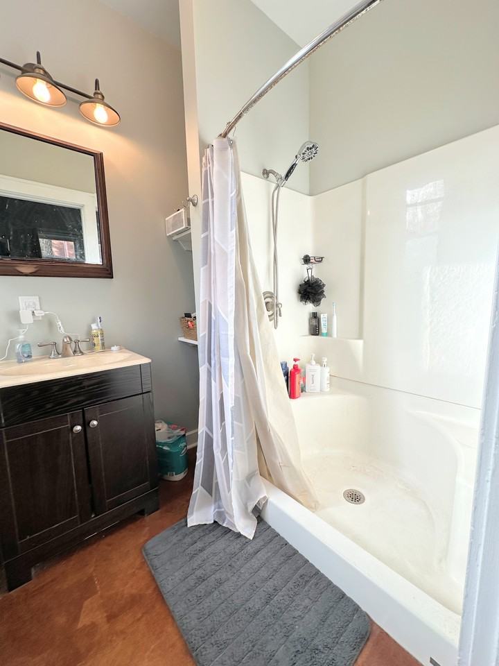 746 East End Avenue - Photo 6 of 9