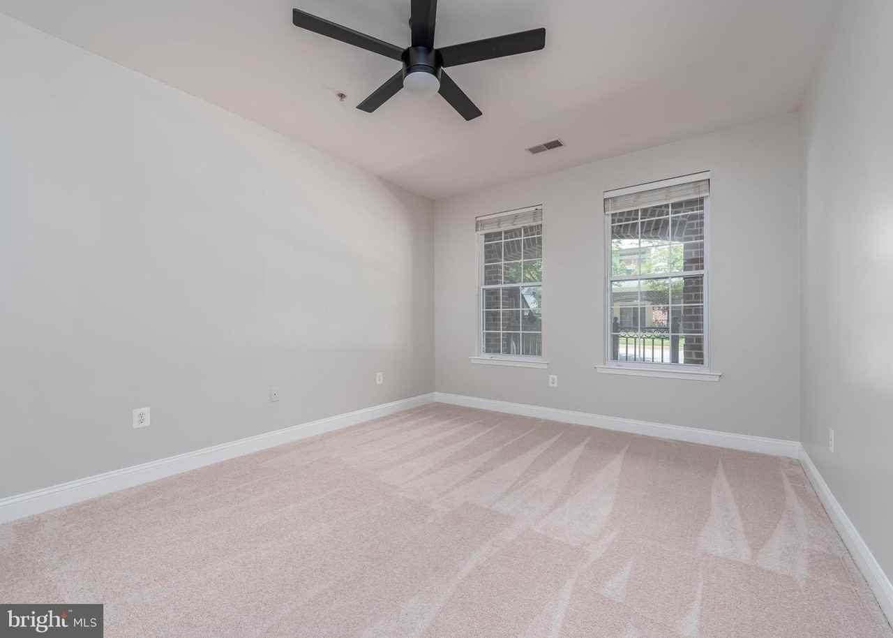 5800 Clipper Ln - Photo 7 of 24