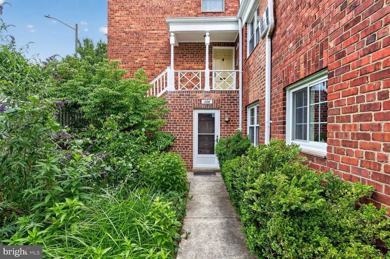 1536 Mount Eagle Pl