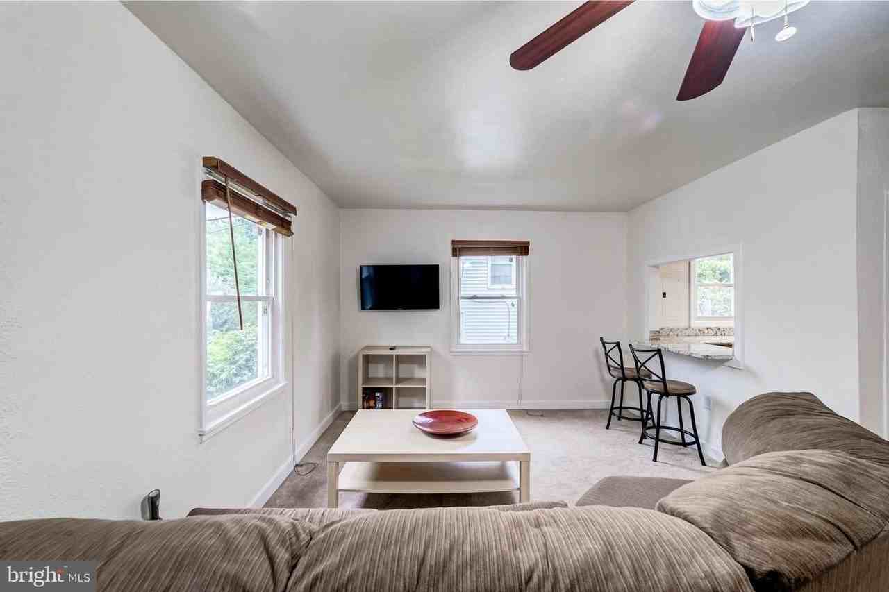 2425 Fort Dr - Photo 5 of 21