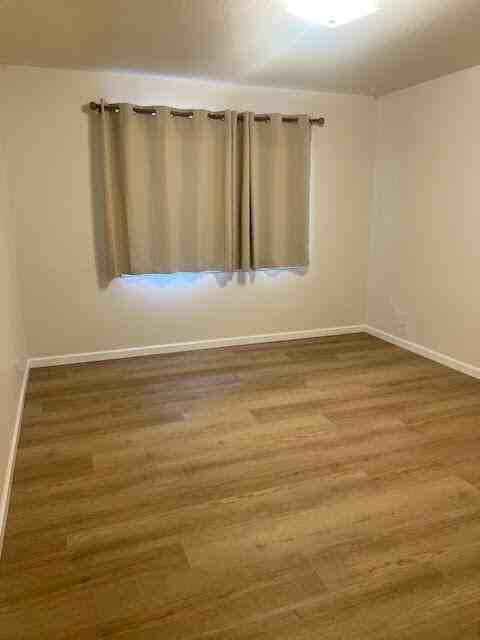 100 Millbrae Avenue - Photo 3 of 32