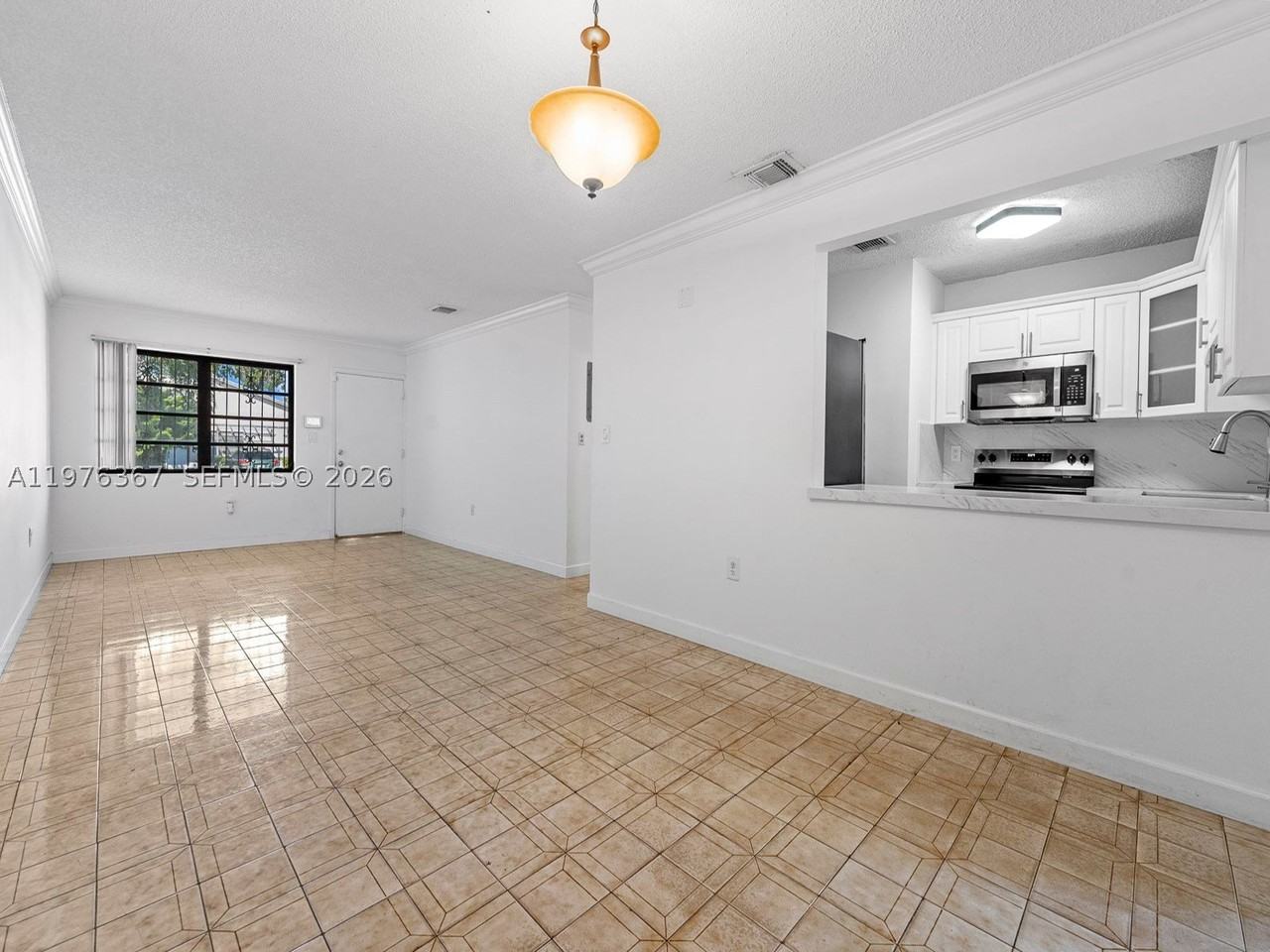 7121 Sw 102nd Ct - Photo 7 of 33
