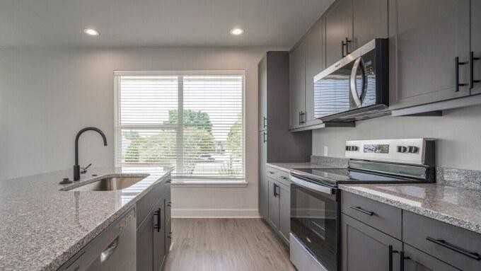 8325 Addicks Clodine Rd - Photo 7 of 10