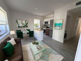 1000 7th St #10 - Photo 1 of 1