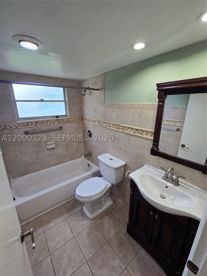 13500 Sw 1st St #204U - Photo 6 of 11