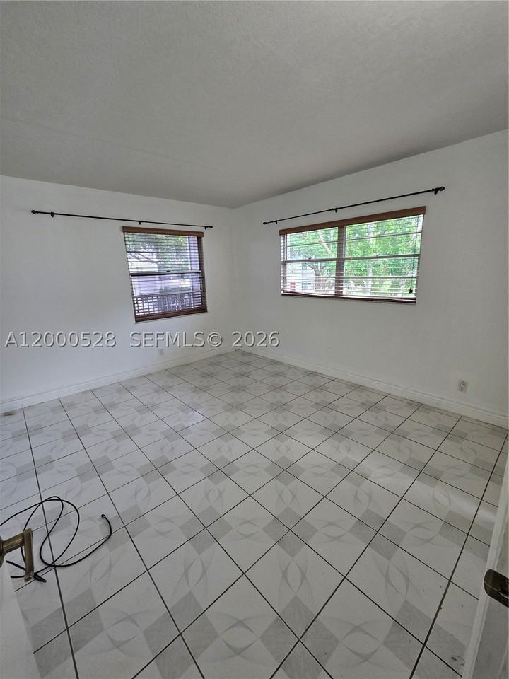 13500 Sw 1st St #204U - Photo 7 of 11