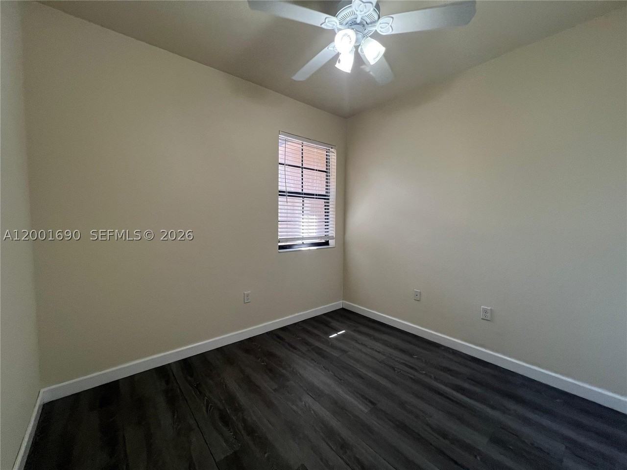 8913 W 35th Way - Photo 6 of 22