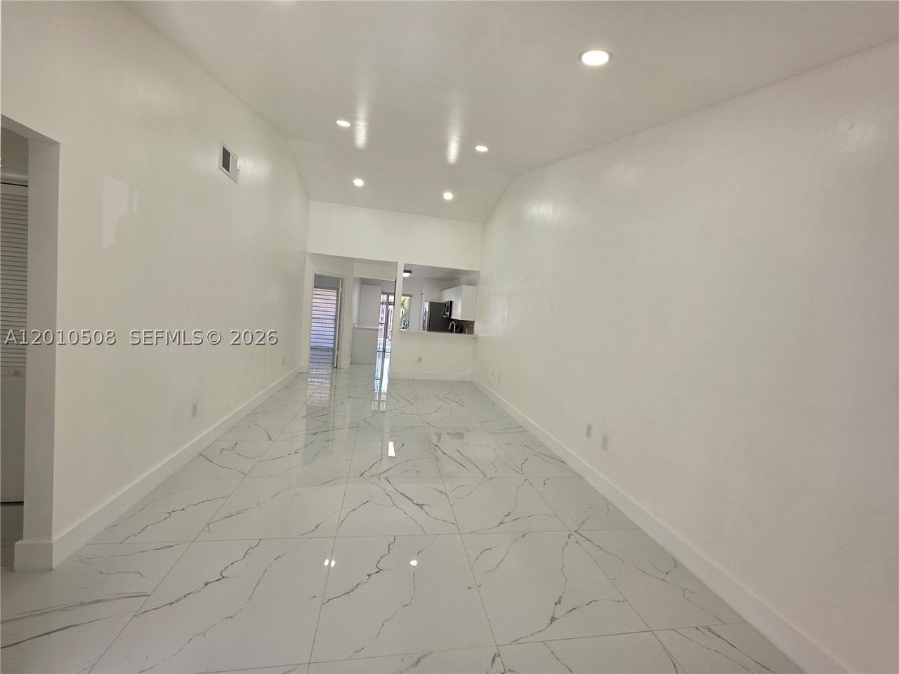14775 Sw 83rd Ln #14775 - Photo 4 of 26