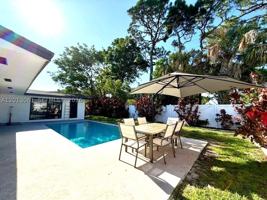 featured image of 151 Se 6th Ct #0