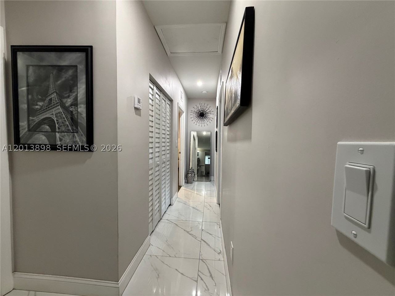2241 N 62nd Ave - Photo 4 of 14