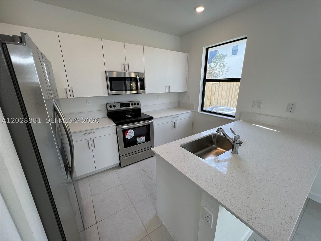 23464 Sw 129th Ave #23464 - Photo 5 of 19