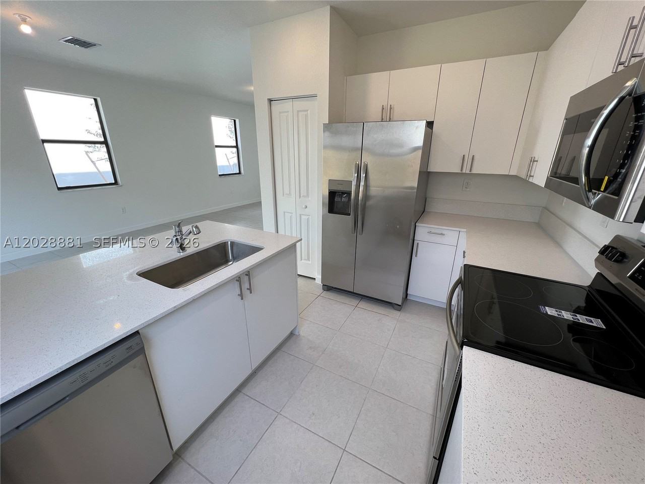 23464 Sw 129th Ave #23464 - Photo 6 of 19