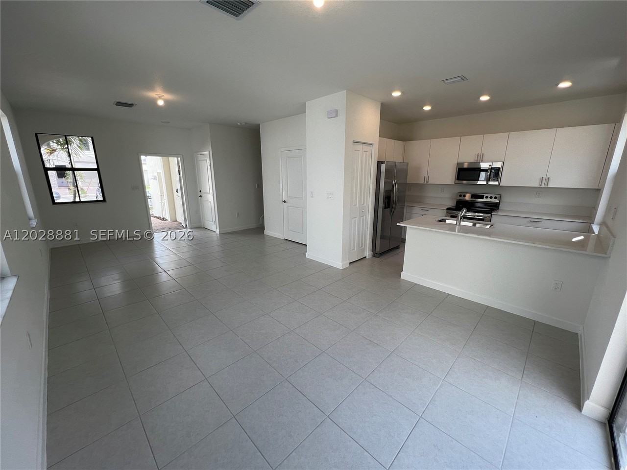 23464 Sw 129th Ave #23464 - Photo 7 of 19