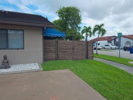 featured image of 12715 Nw 8th Ln #1