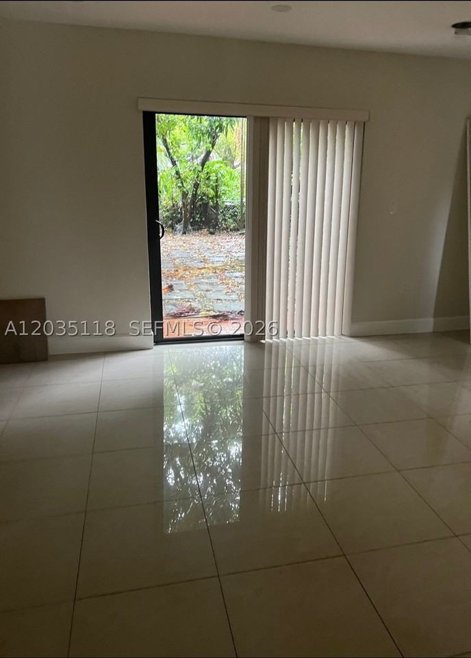 323 Menores Ave - Photo 3 of 7
