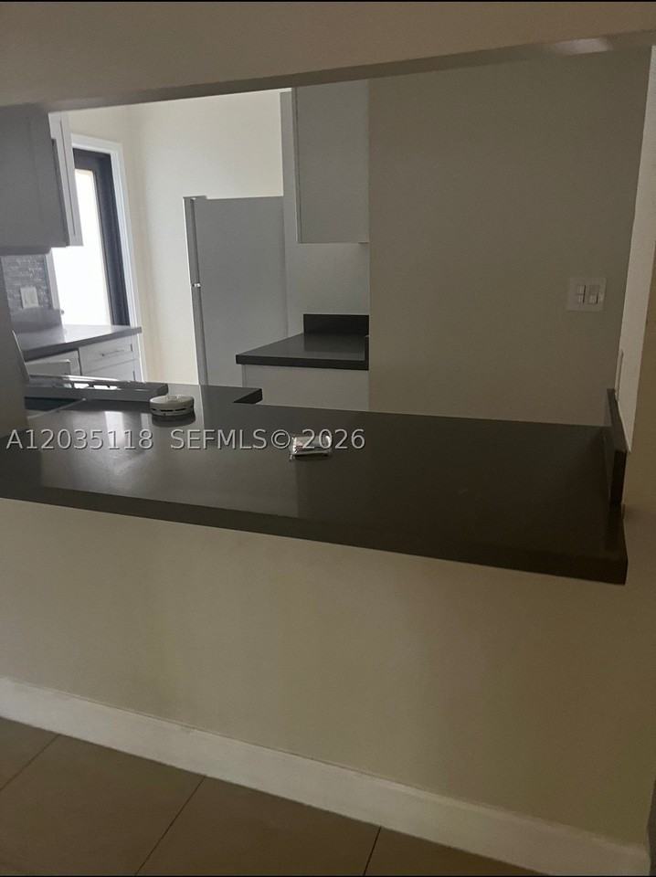 323 Menores Ave - Photo 4 of 7