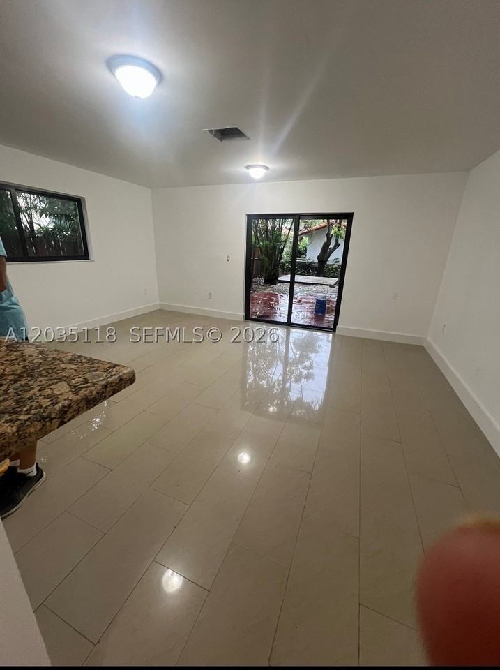 323 Menores Ave - Photo 6 of 7