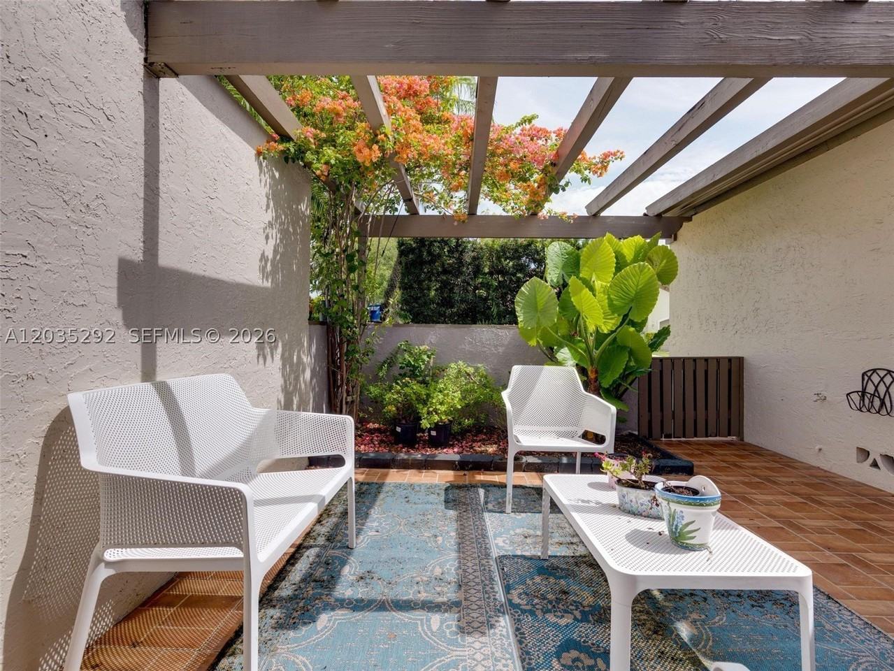 11472 Sw 87th Ter - Photo 4 of 50