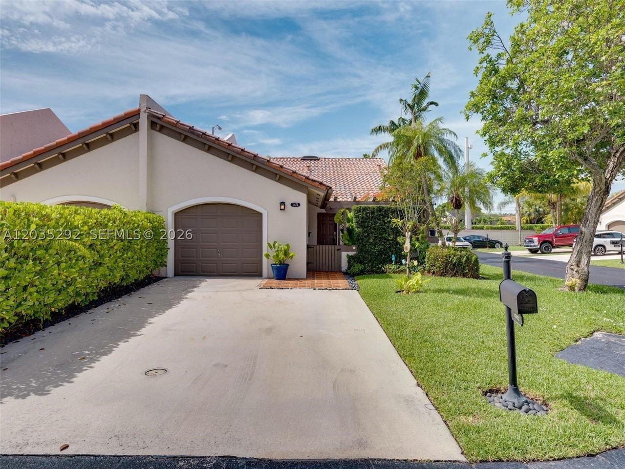 11472 Sw 87th Ter - Photo 5 of 50